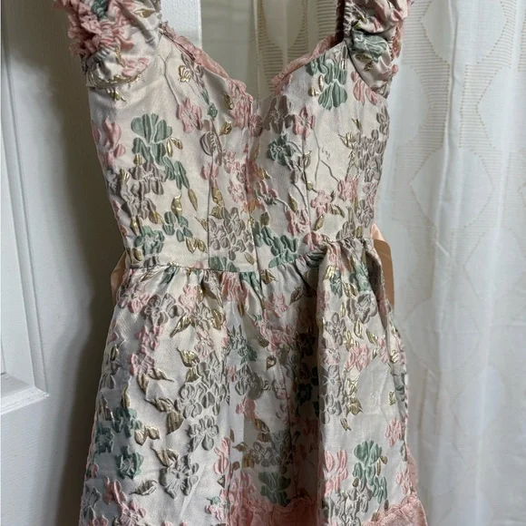 Floral Lace Dress with Ruffle Sleeves - Picture 3 of 3